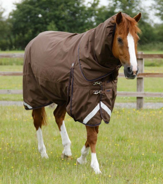 Premier Equine Buster 400g Turnout Rug with Snug-Fit Neck Cover